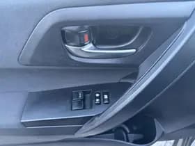 Toyota Auris thumbnail 6