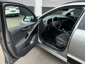 Kia Niro thumbnail 64