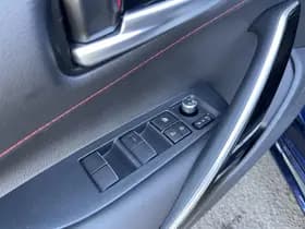 Toyota Corolla thumbnail 37