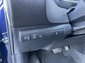 Toyota Corolla thumbnail 80