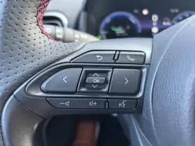 Toyota Yaris-cross thumbnail 10