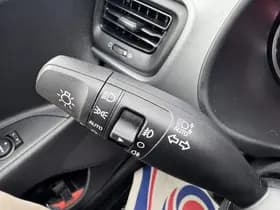 Kia Stonic thumbnail 16