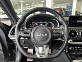 Kia Stinger thumbnail 15