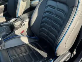 Ford Mustang thumbnail 31