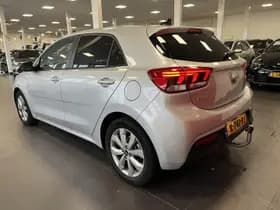 Kia Rio thumbnail 23