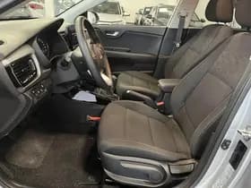 Kia Rio thumbnail 31