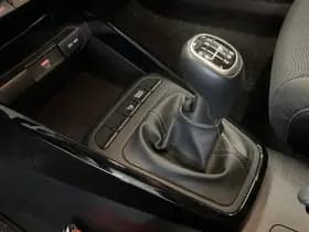 Kia Rio thumbnail 46