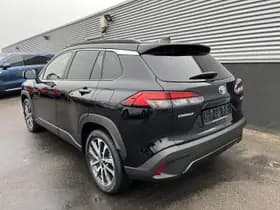 Toyota Corolla-cross thumbnail 13