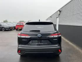 Toyota Corolla-cross thumbnail 9