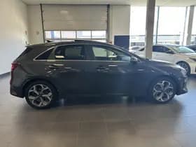 Kia Ceed thumbnail 17