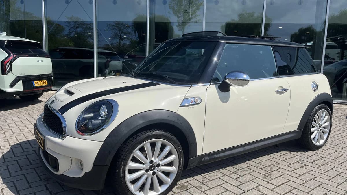 Mini Cooper-s — foto 1