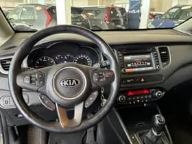 Kia Carens thumbnail 5