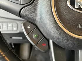 Kia Carens thumbnail 9