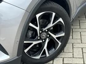 Toyota C-hr thumbnail 15