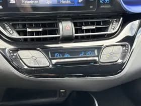 Toyota C-hr thumbnail 37