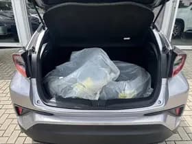 Toyota C-hr thumbnail 57