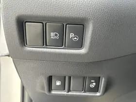 Toyota C-hr thumbnail 60