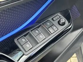 Toyota C-hr thumbnail 62