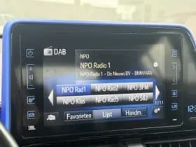 Toyota C-hr thumbnail 10