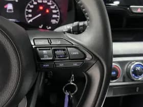 Toyota Yaris thumbnail 14