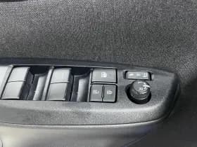 Toyota Yaris thumbnail 22