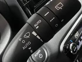 Toyota Yaris thumbnail 42