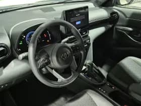 Toyota Yaris-cross thumbnail 12