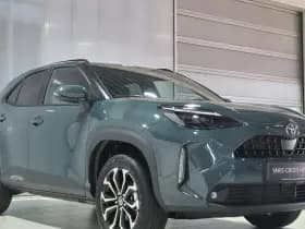 Toyota Yaris-cross thumbnail 3