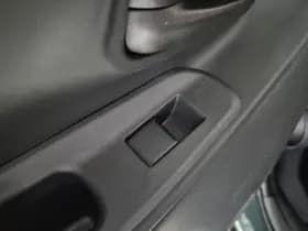 Toyota Yaris-cross thumbnail 32