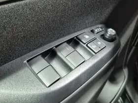 Toyota Yaris-cross thumbnail 75