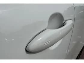 Toyota Corolla-cross thumbnail 24