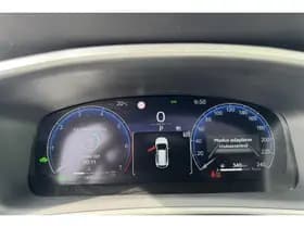 Toyota Corolla-cross thumbnail 4