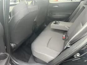 Toyota Corolla-cross thumbnail 22