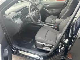 Toyota Corolla-cross thumbnail 9