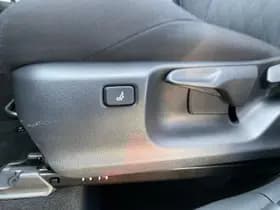 Toyota Corolla-cross thumbnail 23