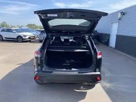 Toyota Corolla-cross thumbnail 57