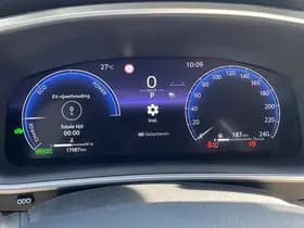 Toyota Corolla-cross thumbnail 77