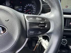 Kia Picanto thumbnail 12