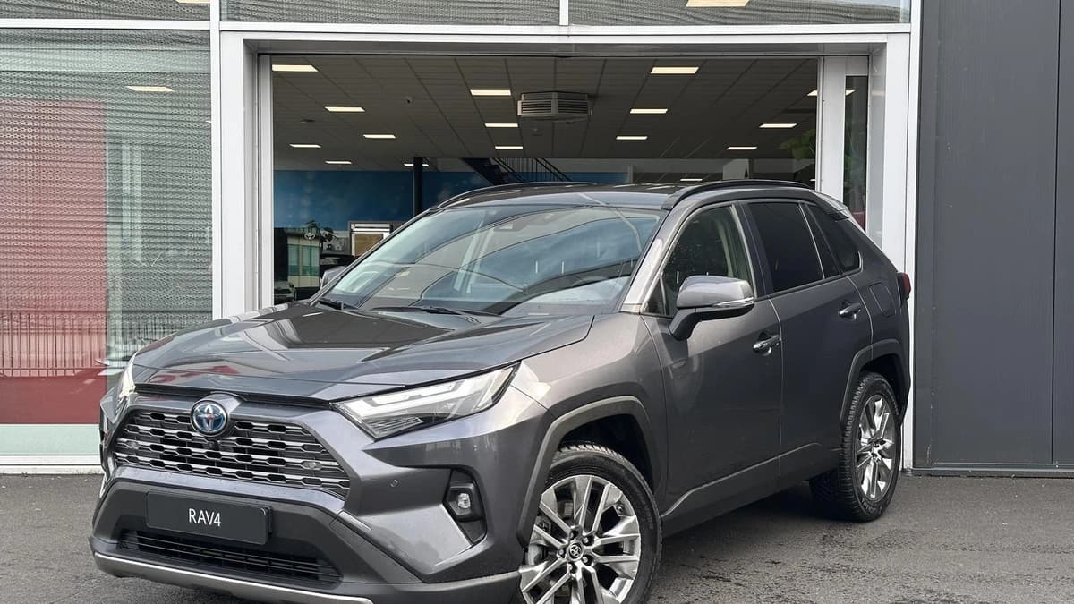 Toyota Rav4 — foto 1