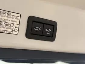 Toyota Corolla-cross thumbnail 46