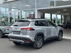 Toyota Corolla-cross thumbnail 5