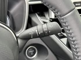 Toyota Corolla-cross thumbnail 52