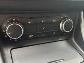 Mercedes-benz Gla thumbnail 16