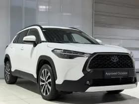 Toyota Corolla-cross thumbnail 2