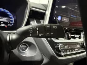 Toyota Corolla-cross thumbnail 15