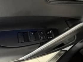 Toyota Corolla-cross thumbnail 22