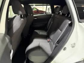 Toyota Corolla-cross thumbnail 27