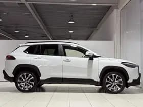 Toyota Corolla-cross thumbnail 38