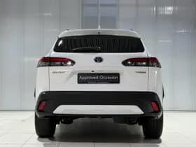 Toyota Corolla-cross thumbnail 8