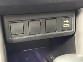 Toyota Corolla-cross thumbnail 17